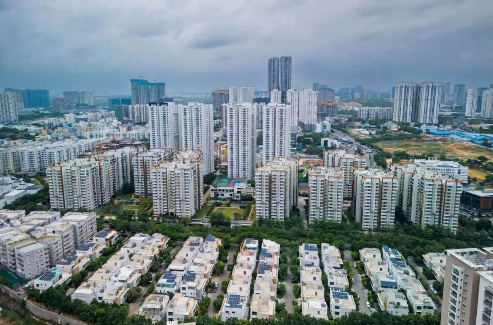 hyderabad luxury realestate skyline cover photo